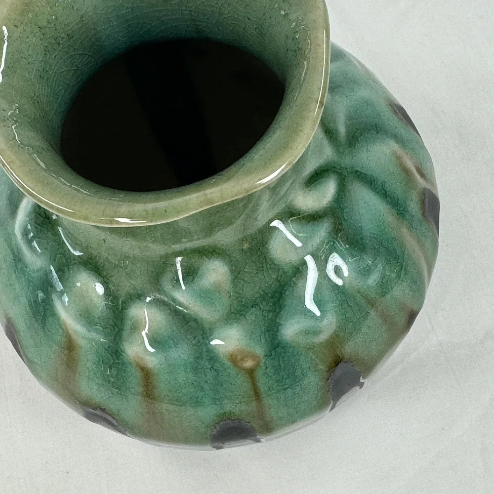 Vintage Studio Pottery Drip Glaze Vase‎ Green Brown Textured Scalloped Rim 5.5